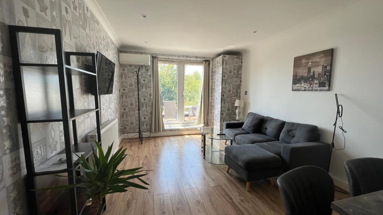 Comfy 2 Bedroom Apartments - Finchley Road, London Eksteriør billede