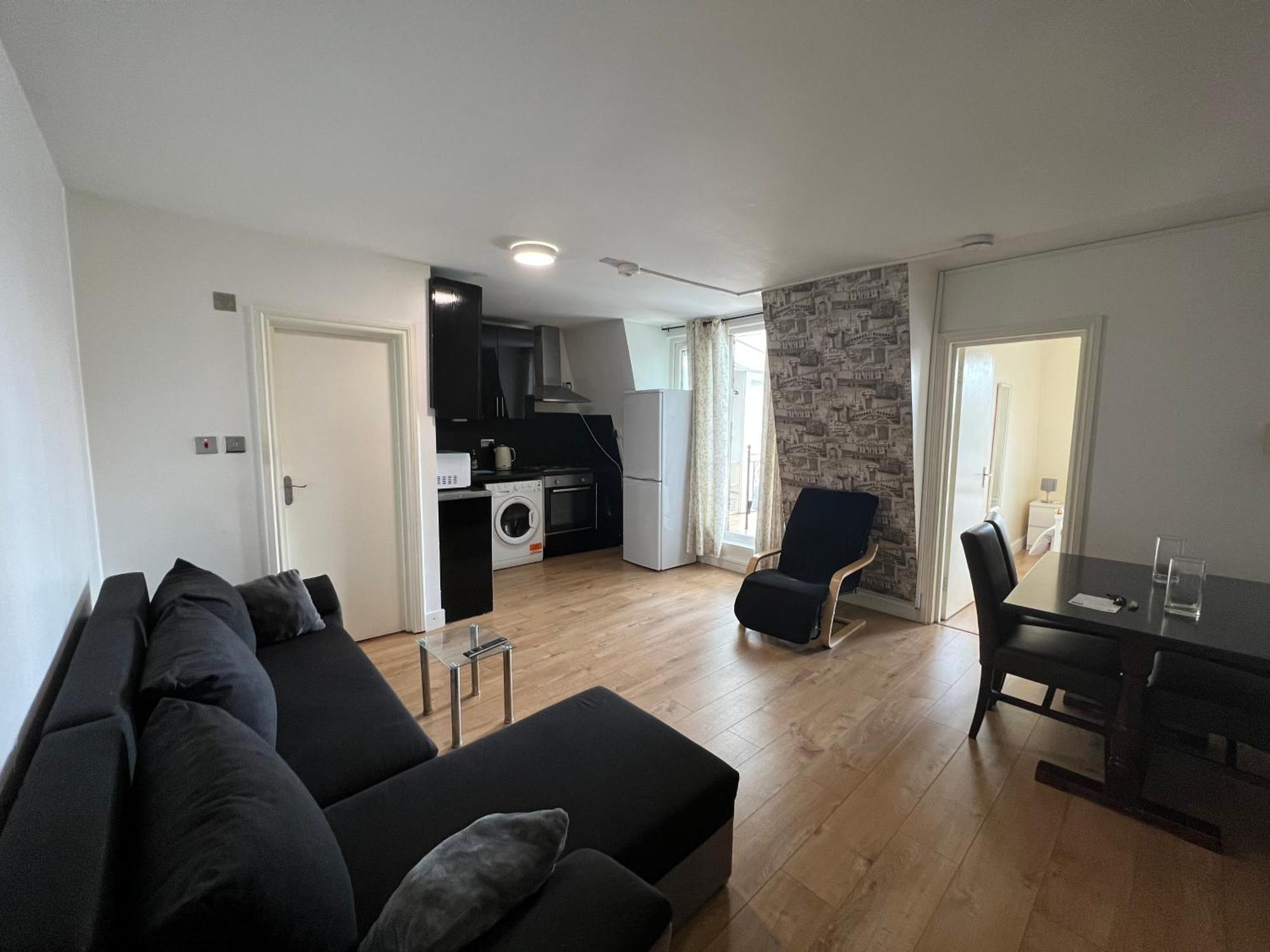 Comfy 2 Bedroom Apartments - Finchley Road, London Eksteriør billede