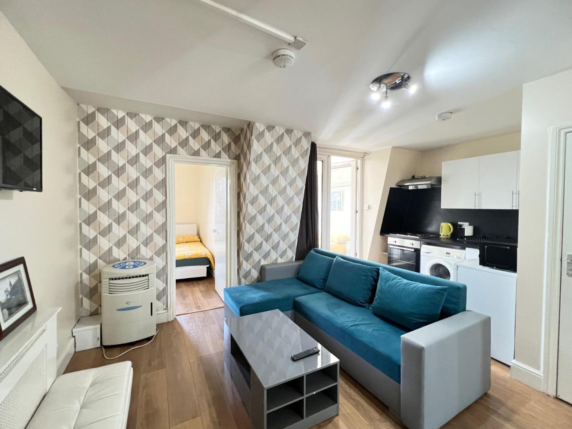 Comfy 2 Bedroom Apartments - Finchley Road, London Eksteriør billede